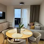 By Mare Free Garage Parking *