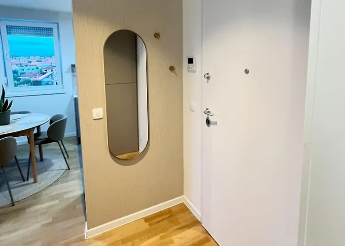 Apartament By Mare Free Garage Parking